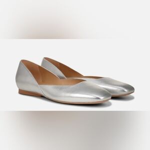NWOB Naturalizer Cody Silver Pattern Leather Flats